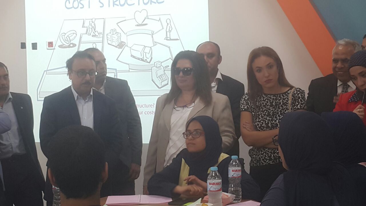 وزير الاتصالات: توفير 4 آلاف فرصة عمل بالمنطقة التكنولوجية ببرج العرب