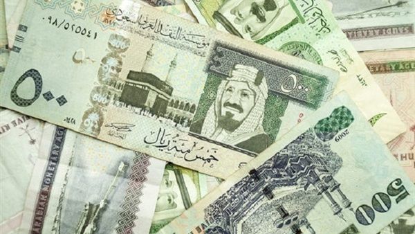 #أعيدو_النظر_في_مواعيد_الرواتب.. حملة سعودية جديدة
