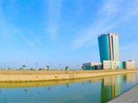 نافورة جامعة جازان تثير جدلاً واسعاً في مواقع التواصل الإجتماعي .. فماذا قالو؟