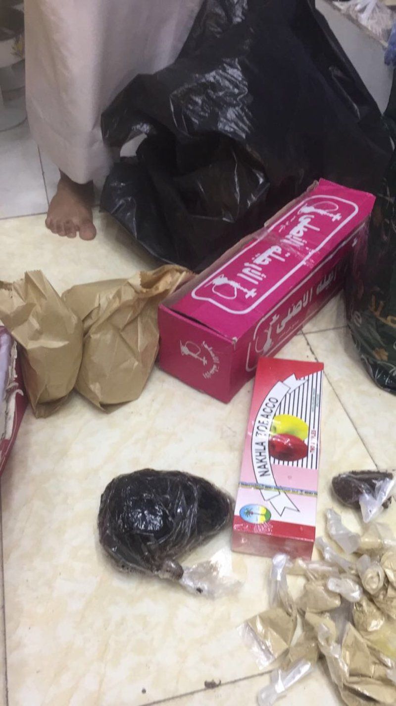 في الرياض.. إغلاق محل لوازم رحلات لبيعه التبغ للأطفال