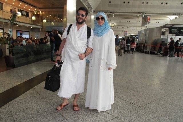 مراد يلدريم وزوجته في الحج – بالصور