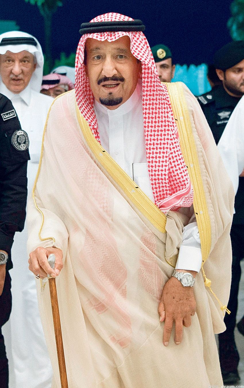 الملك يصل منى للإشراف على راحة الحجاج