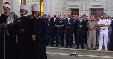 الرئيس السيسى يهنئ الشعب المصرى بحلول عيد الأضحى