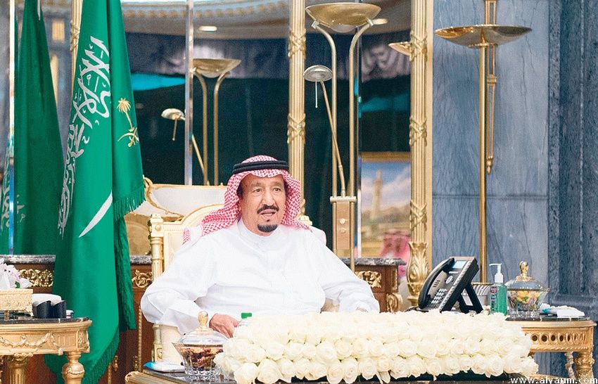 الملك يصل منى للإشراف على راحة الحجاج