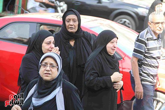 بدء صلاة الجنازة على الممثلة داليا التونى بمسجد الحصرى
