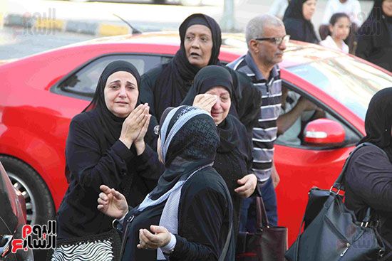 بدء صلاة الجنازة على الممثلة داليا التونى بمسجد الحصرى