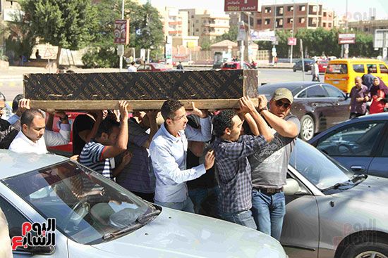 بدء صلاة الجنازة على الممثلة داليا التونى بمسجد الحصرى