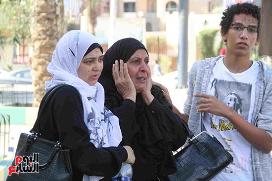 بدء صلاة الجنازة على الممثلة داليا التونى بمسجد الحصرى