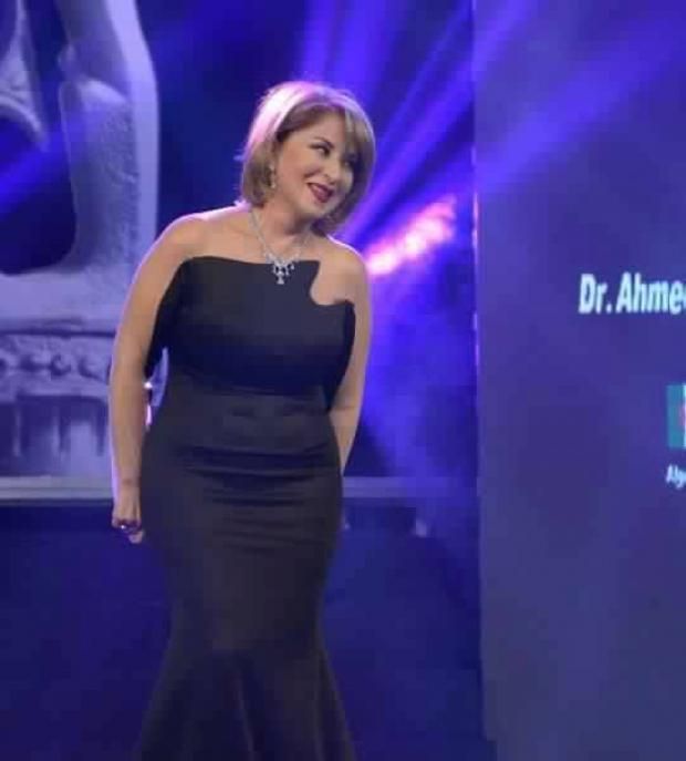 بالصور| إطلالات مميزة لنجمات مهرجان الإسكندرية السينمائي