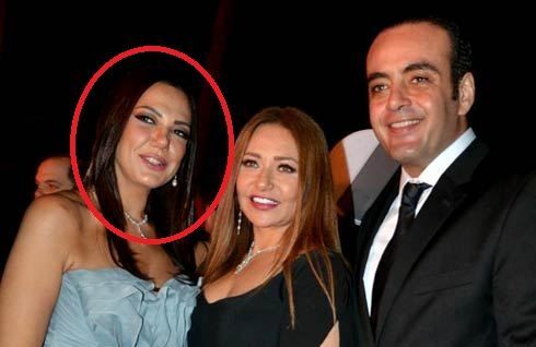 إبنة عادل إمام تلفت الأنظار في أحدث ظهور لها – بالصور