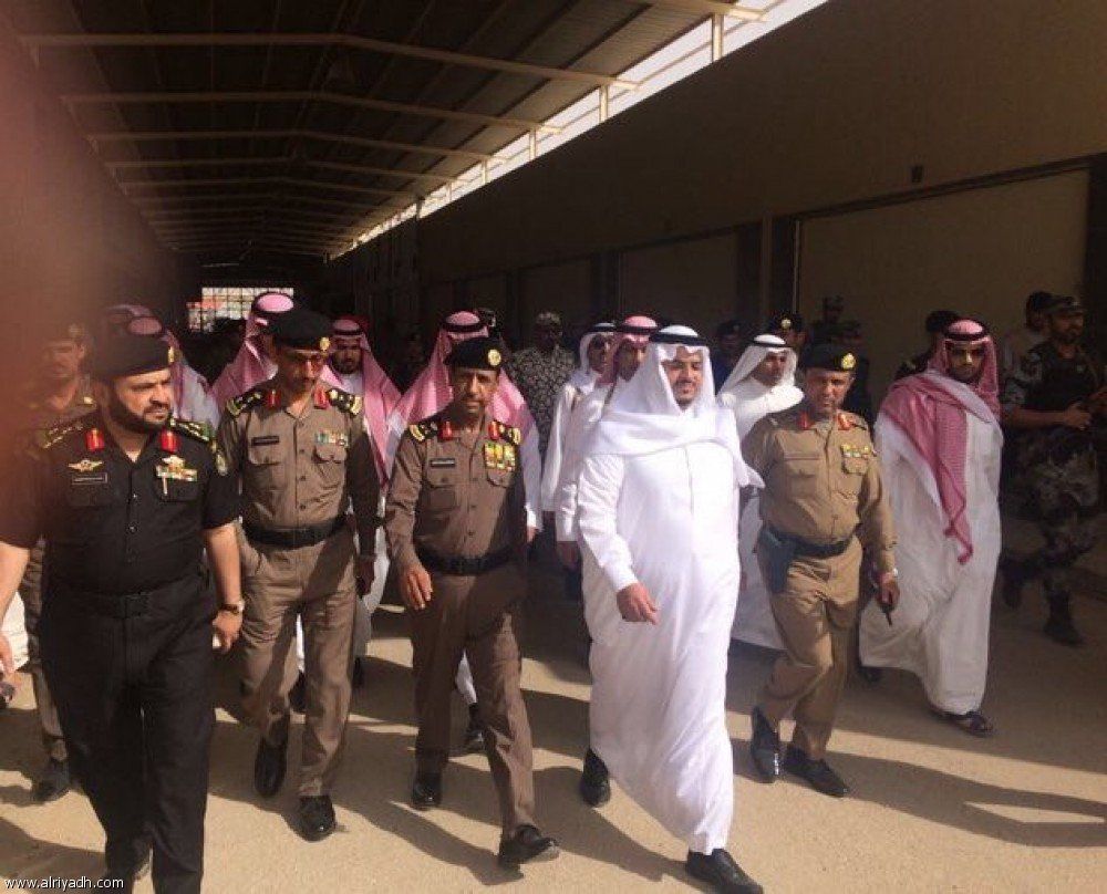 السعودية | نائب أمير الرياض يشارك رجال الأمن ميدانياً في حملة «وطن بلا مخالف»