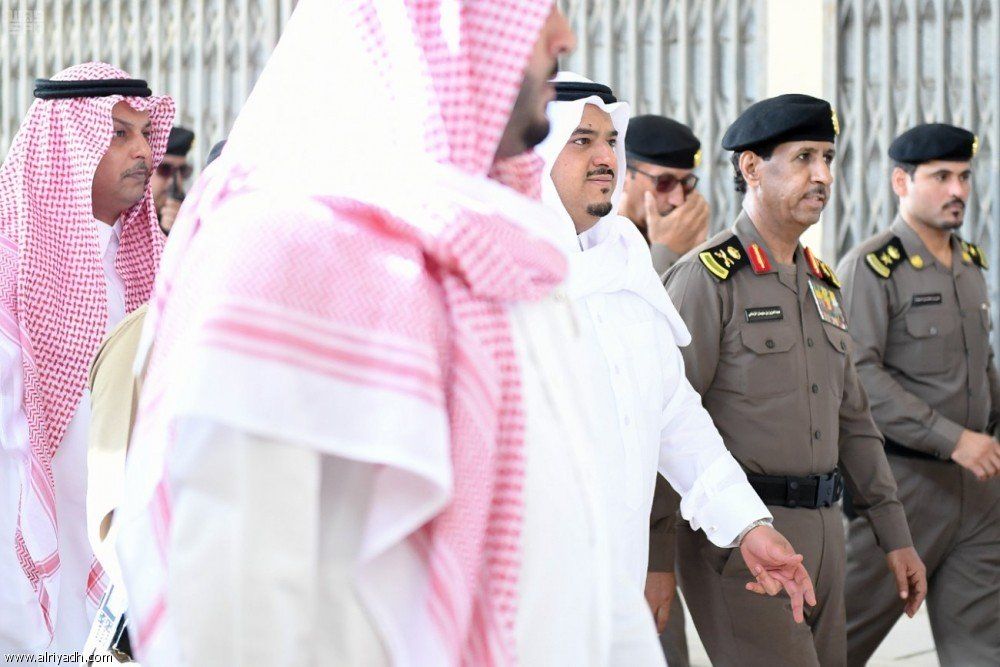 السعودية | نائب أمير الرياض يشارك رجال الأمن ميدانياً في حملة «وطن بلا مخالف»