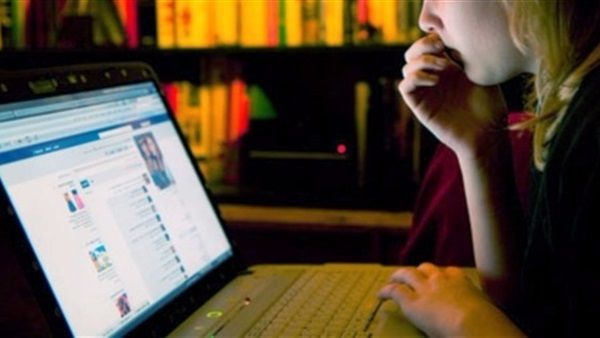 برنامج للحماية من نشر الصور الحميمية والابتزاز على فيس بوك