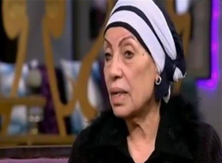 صورة شبيهة رجاء حسين تثير غضبها.. شاهد