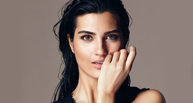 توأم توبا بويوكوستون بزي “سانتا كلوز” – بالصورة