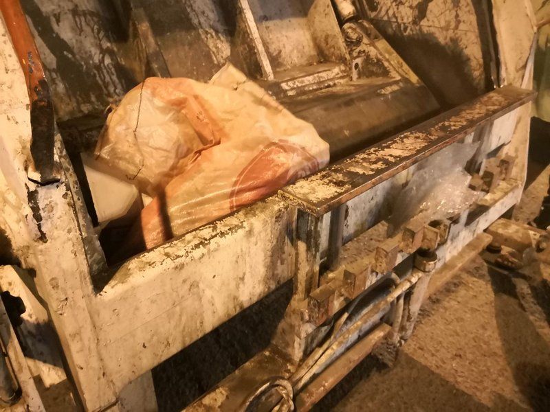 ضبط سيارة نقل محملة بلحوم فاسدة في"شوقية مكة"