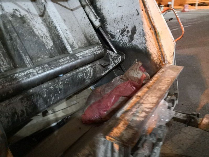 ضبط سيارة نقل محملة بلحوم فاسدة في"شوقية مكة"