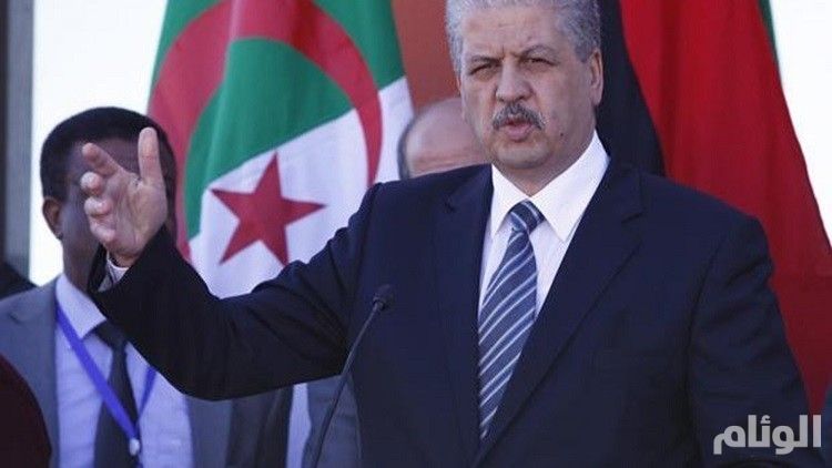 رسمياً: رئيس الوزراء الجزائري يعتذر للسعودية عن لافتة مسيئة