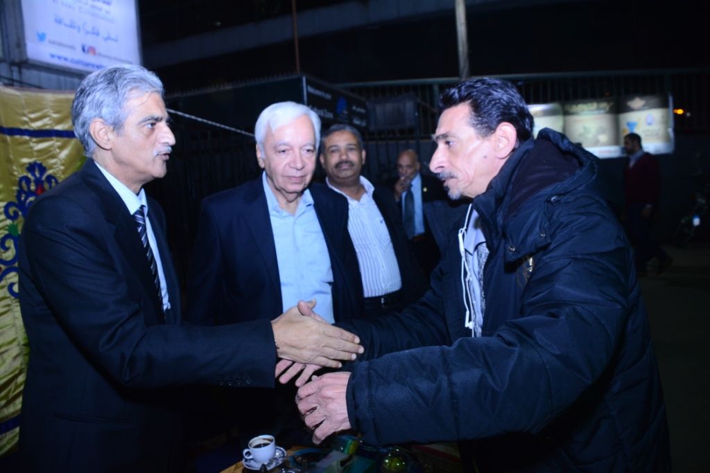 صور - اعتماد خورشيد تتلقي واجب العزاء في نجلها