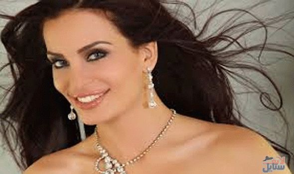 دومينيك حوراني تستعد لطرح كليب" المزة اللبنانية" في القنوات الفضائية قريبا
