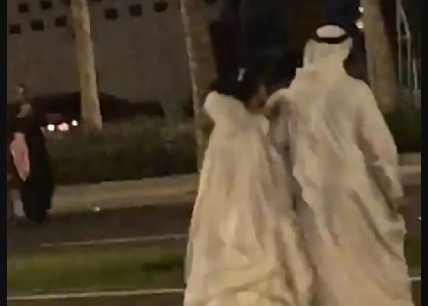 بعد زفة عروس بـ«كورنيش جدة».. «أمير مكة» يوجه بمنع المخالفات المنافية للقيم الإسلامية