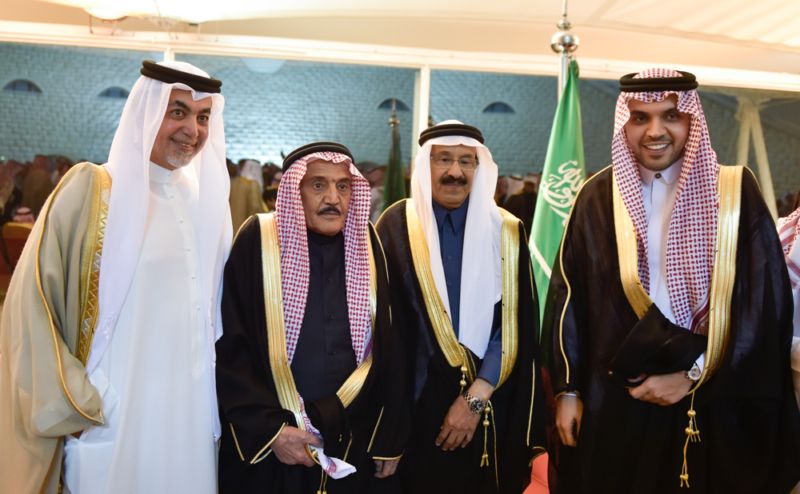 بالصور.. الإعلاميان حمود الفايز ورؤى الصبان يدخلان القفص الذهبي