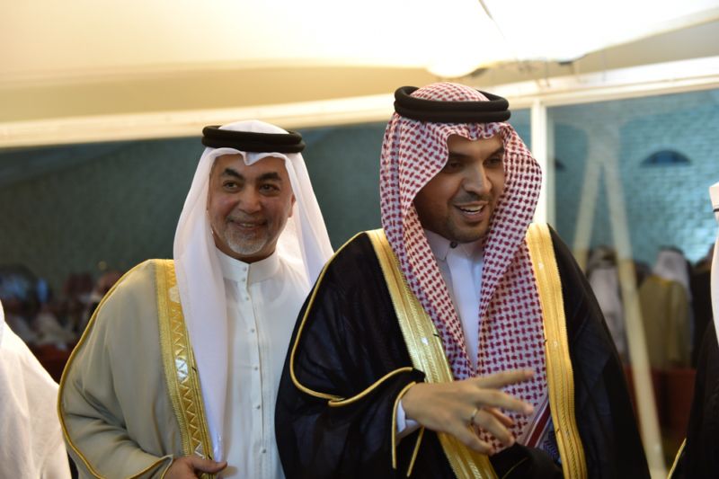 بالصور.. الإعلاميان حمود الفايز ورؤى الصبان يدخلان القفص الذهبي