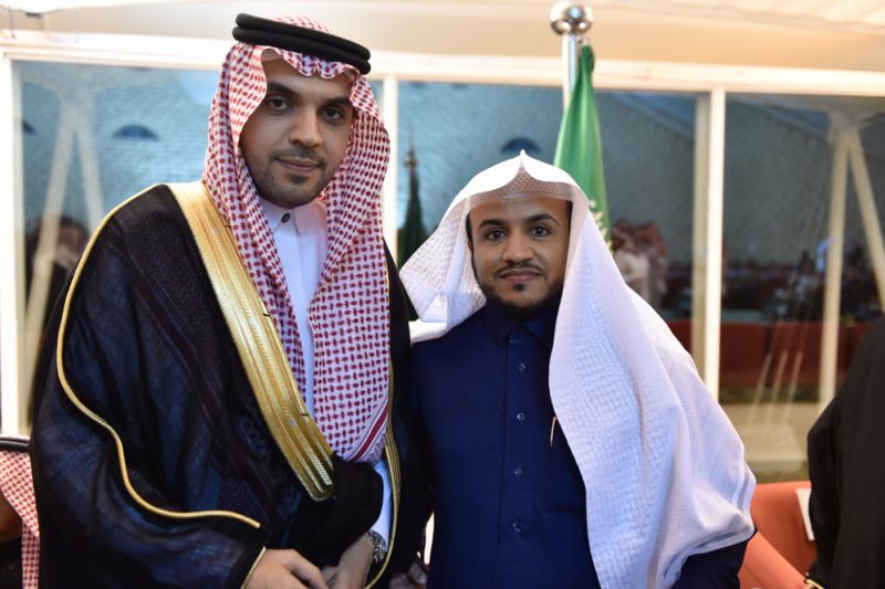 بالصور.. الإعلاميان حمود الفايز ورؤى الصبان يدخلان القفص الذهبي