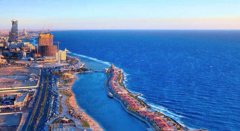 جدة.. حارسا مدرستي بنات يفتحان النار على بعضهما والأمن يباشر