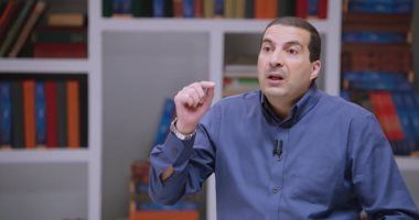 عمرو خالد: بالأدلة.. اتفاق بين القرآن وعلماء الفيزياء حول خلق السموات السبع