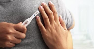 اعراض الحمل تشمل الصداع وضيق تنفس