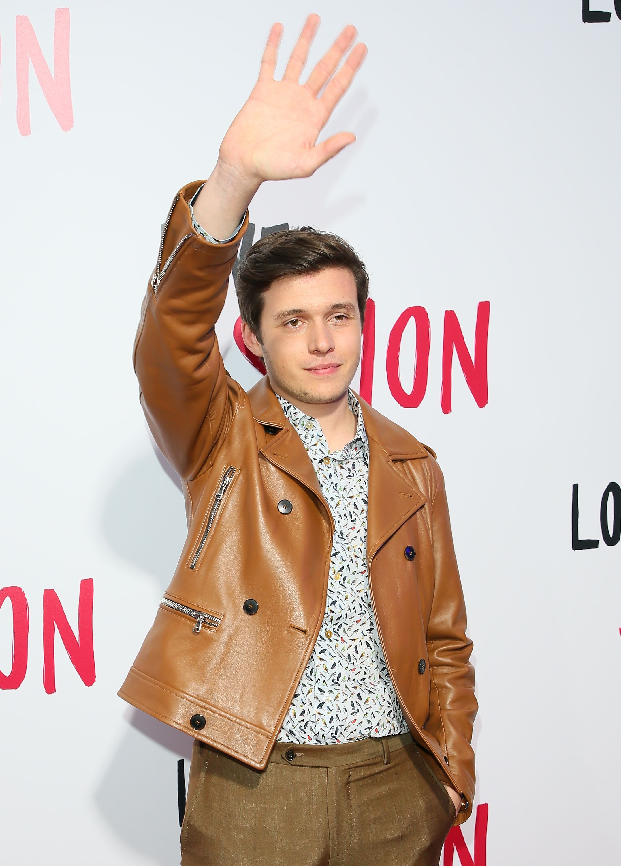 صور.. نيك روبنسون وكاثرين لانجفورد بكاليفورنيا لحضور العرض الخاص لـ"Love, Simon"