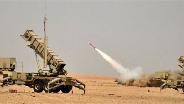 "الدفاع الجوي" يعترض صاروخًا باليستيًا في جازان