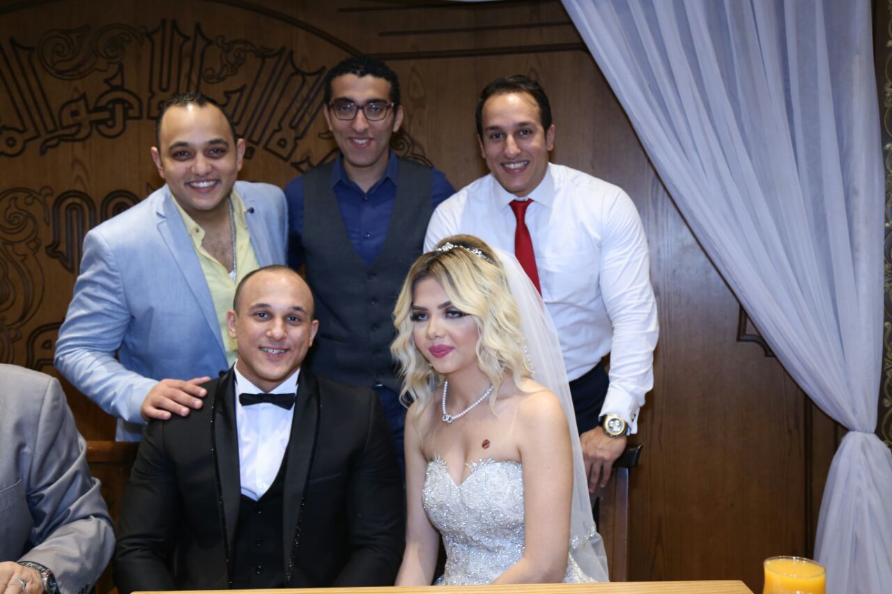 صور.. عقد قرآن صلاح جمال ونورهان خلف فى مسجد الشرطة
