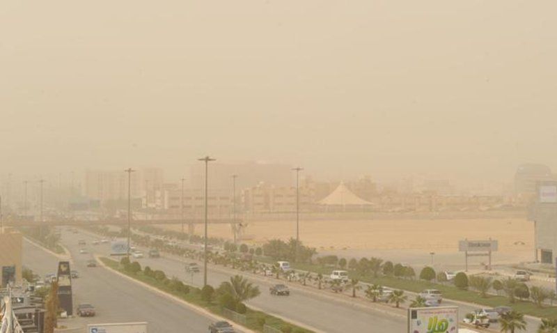 "الأرصاد": رياحٌ مُثيرة للأتربة والغبار على مكة والمدينة والرياض