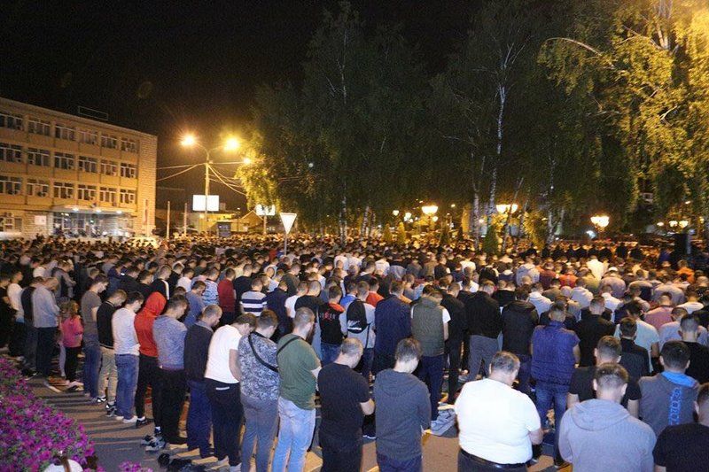 بالصور.. أكثر من 20 ألف مصل يحيون ليلة السابع والعشرين جنوب صريبا