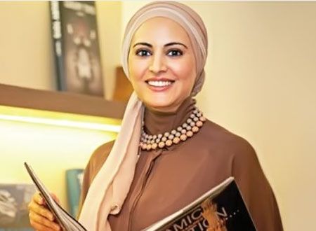 منى أبو سليمان: تلقيت رسالة من جورج كلوني.. ووالدي حذرني منها