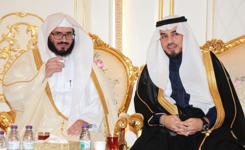 الشيخ بندر بليلة يحتفل بزواج نجله بجدة