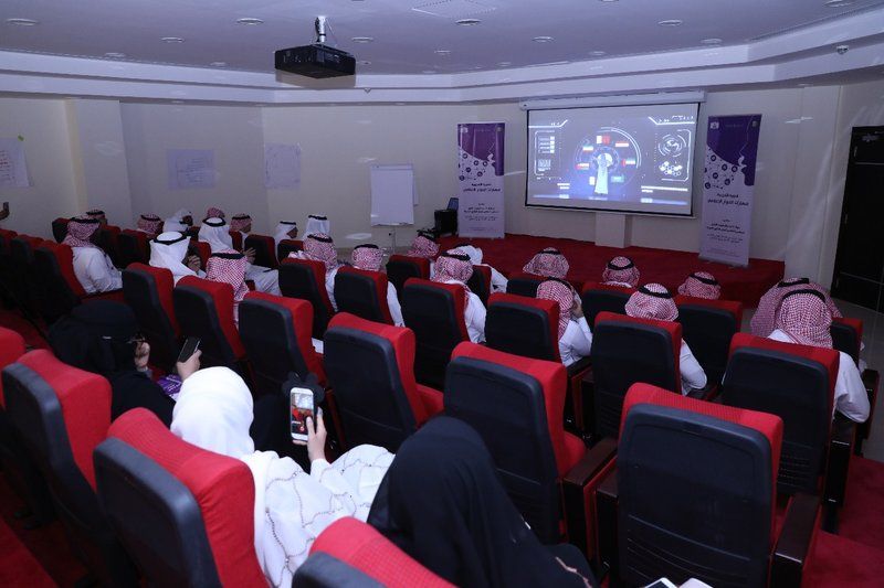 بحضور "الخليج 365".. "تلفزيون الخليج" يقيم دورة في مهارات الحوار الإعلامي