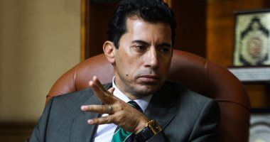 مزايدة علنية لإنشاء 15 حمام سباحة و23 صالة لياقة بدنية بمراكز شباب أسيوط