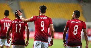 الأهلي يحافظ على لياقة لاعبيه فى بتسوانا بـ"فقرة مشى" قبل المران
