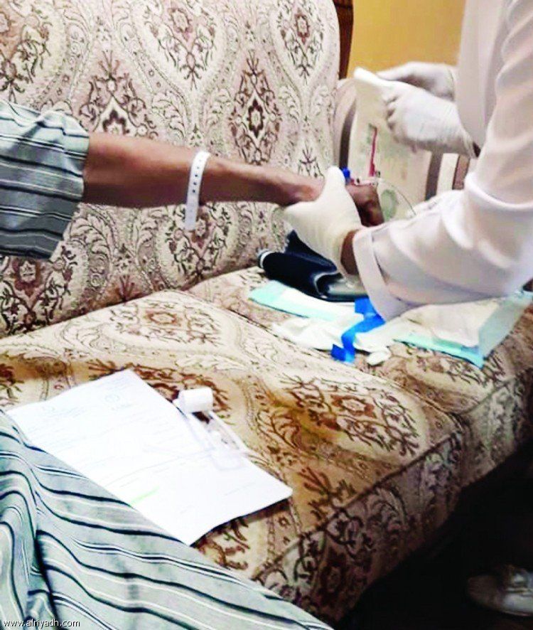 «سعود الطبية» تقدم أول علاج وريدي للمرضى في المنازل