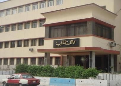 فيديو شاب يتحرش بفتاة في التجمع يثير الجدل: "ما تيجي نشرب كوفي"