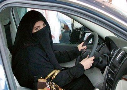 بالفيديو| بطل واقعة "مصري يفطر مع سعودية" يغني معها "لأ لأ"
