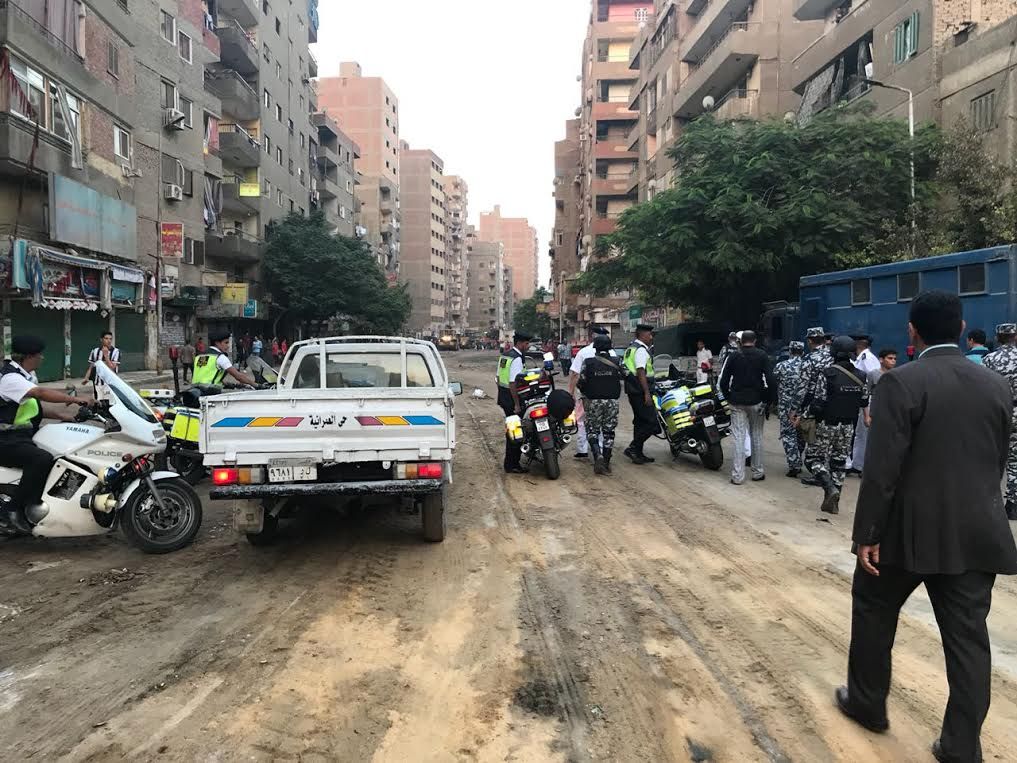 صور.. مدير أمن الجيزة يقود حملة لإزالة التعديات بشوارع العمرانية