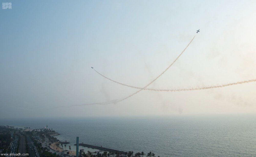 السعودية | القوات الجوية تنفذ عروضاً جوية في سماء جدة احتفالاً باليوم الوطني 88