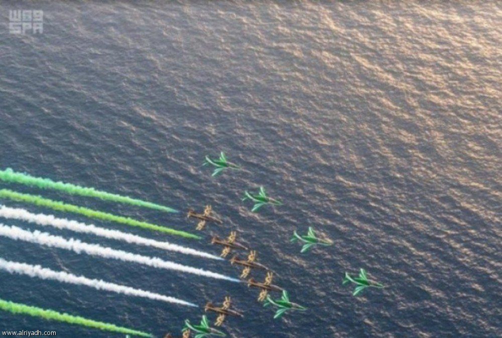 السعودية | القوات الجوية تنفذ عروضاً جوية في سماء جدة احتفالاً باليوم الوطني 88