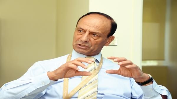 فصل توأم ملتصق من الرأس في سدرة