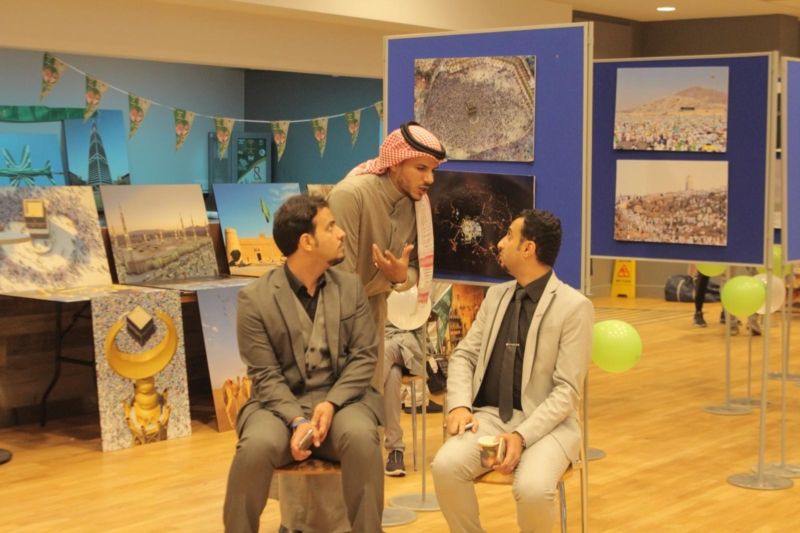 صور.. أكثر من 12 ركنًا وعروض مميزة في مملكة السلام بجامعة ريدنج