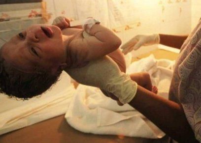 لافتة "المستر بيحبك تتجوزيه" تعود من جديد بشبين الكوم.. و"الخطاط": هناك أخرى